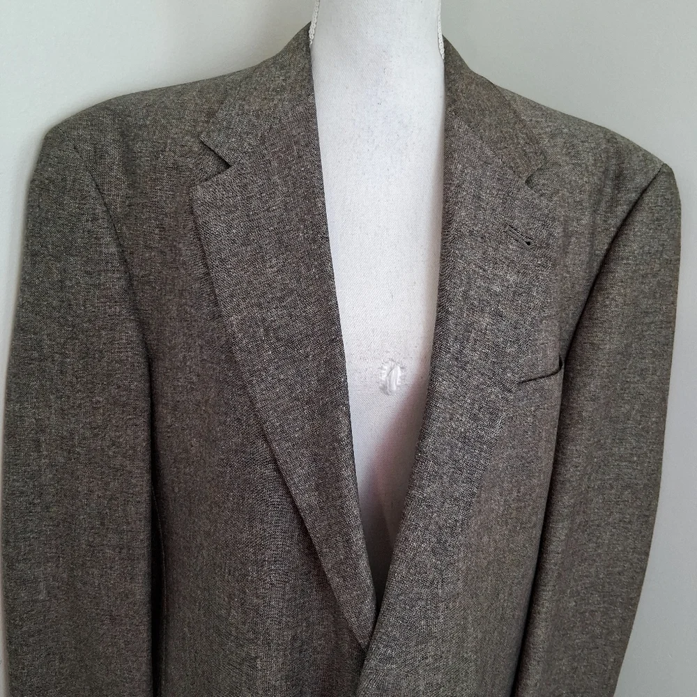 Burberry’s Houndstooth Sport Coat In Brown Wool Union Made USA Size 44L